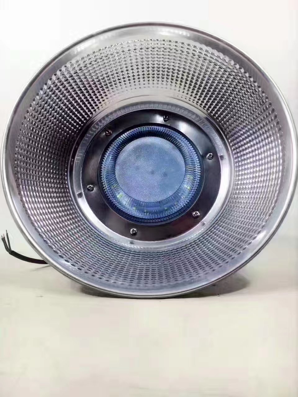 80Ww^LED