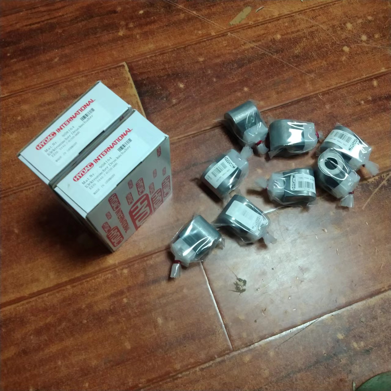 R¿˾Ȧ3162390  Hydac 24VDC 24PT-8.8-40-1836