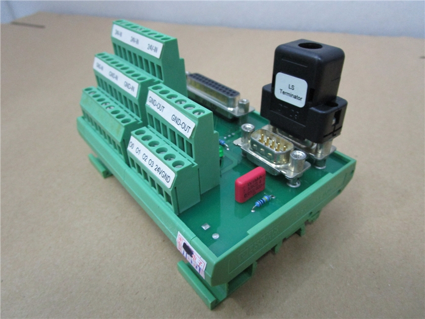 C200HW-BC031 OMRON	